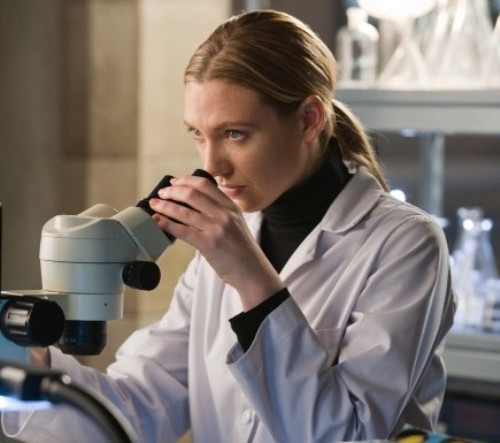 fringe 3x17 (500 x 443)