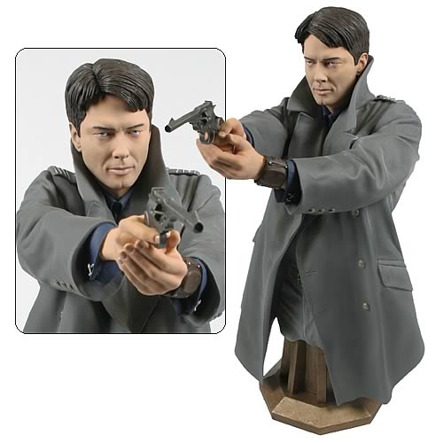 Torchwood, busto e cappotto del capitano Jack Harkness