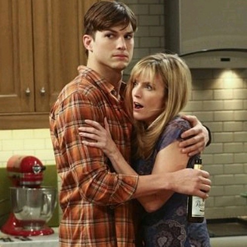 Two and a Half Men 10x21 1