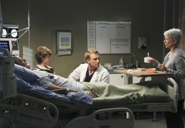 Grey's Anatomy 9x23 2