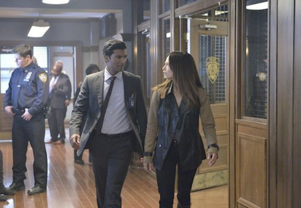 Beauty and the Beast 2x09-6