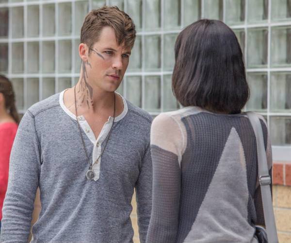 Star-Crossed 1x04 8