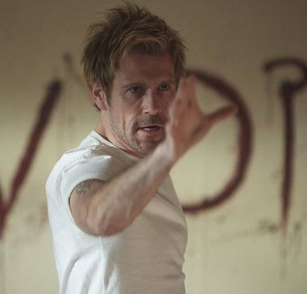 Constantine 1x01