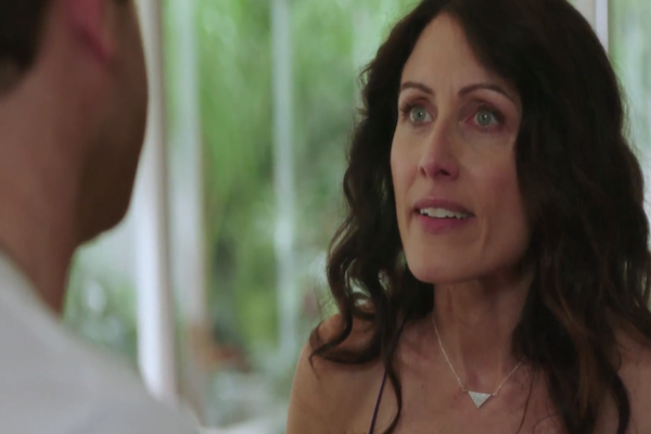 Girlfriends' Guide to Divorce 2x01 3