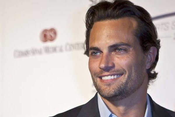 Scott-Elrod-Greys-Anatomy-2