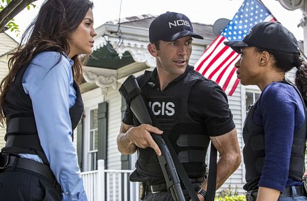 ncis-new-orleans-3x02-1